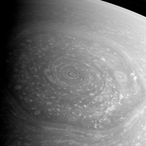 Saturn_north_polar_hexagon_2012-11-27