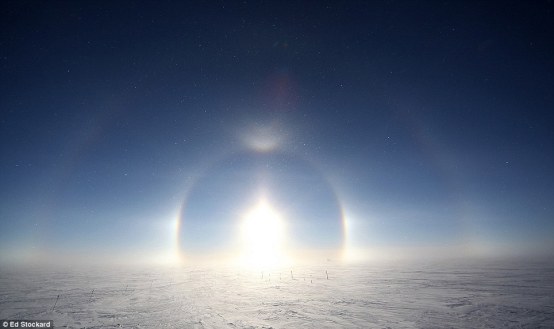 article-2220227-159556D1000005DC-684_964x573